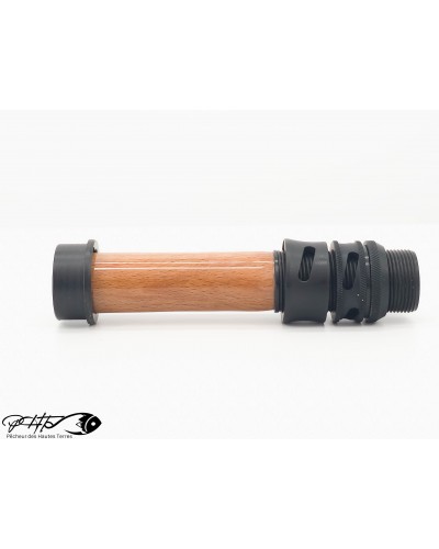 Porte-moulinet PHT monté sur une canne mouche avec un moulinet spinning